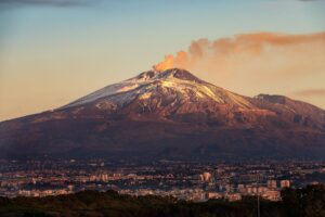 Scopri di più sull'articolo L’inquinamento dell’Etna e lo sviluppo sostenibile